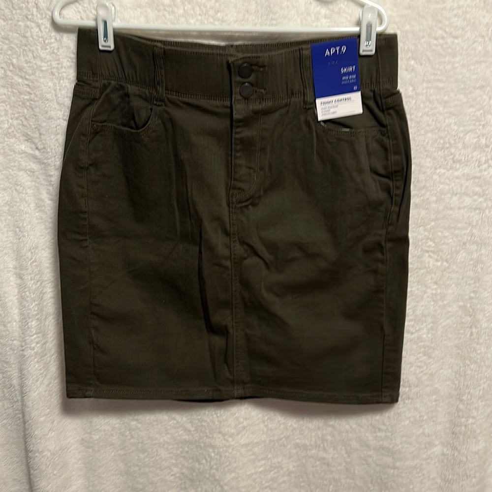 Womens size 10 skirt